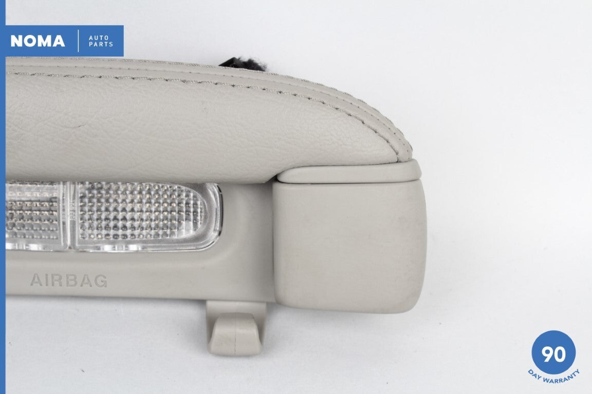 2004 Jaguar XJ8 VDP X350 Rear Left Driver Side Side Roof Grab Handle w/ Lamp OEM - photo 2