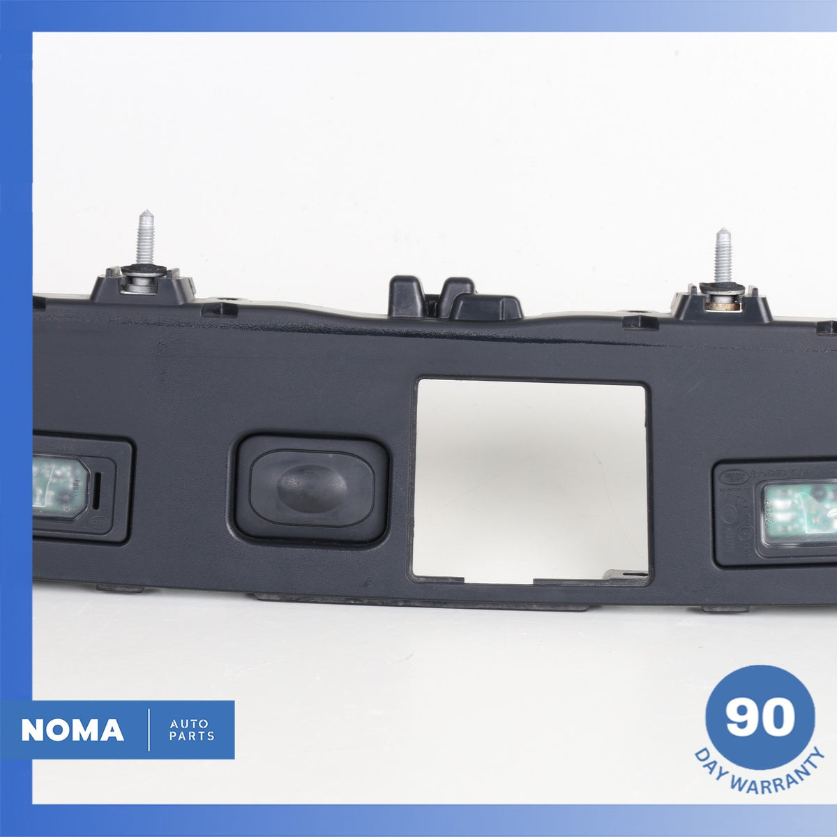 20-21 Range Rover Evoque L551 Rear Trunk Bezel License Plate Light Lamp Trim OEM - photo 4