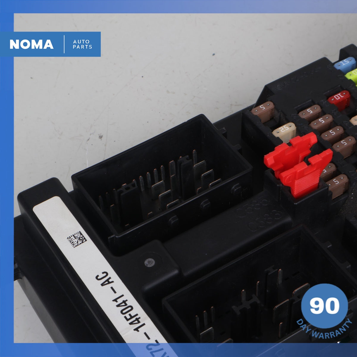 15-23 Land Rover Discovery Sport L550 Front Relay Fuse Box FK7214F041AC OEM - photo 5