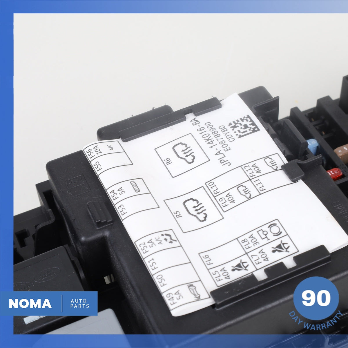 Range Rover Sport L494 Passenger Side Cabin Fuse Relay Box JPLA14A073BB OEM - photo 4