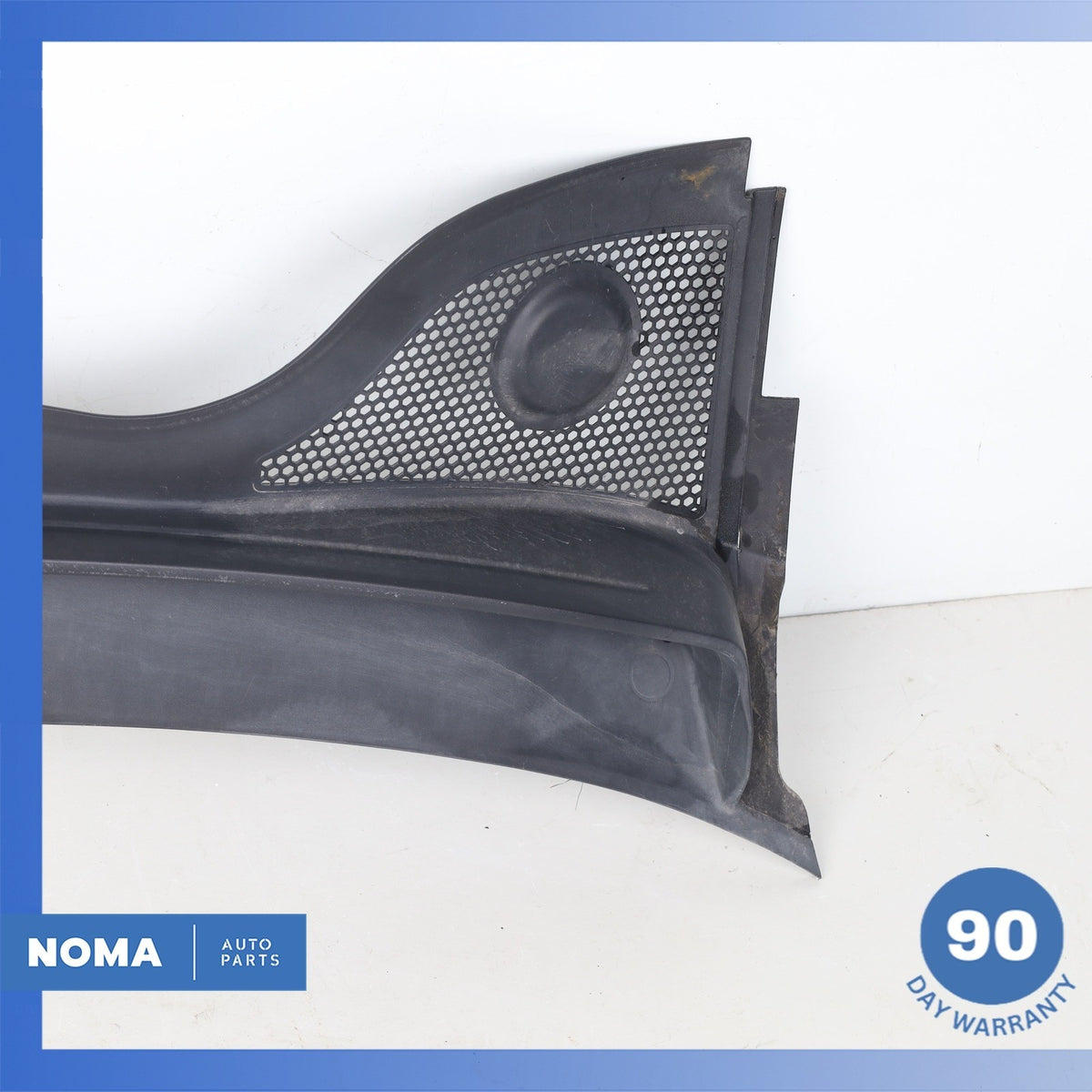 Audi 8U Q3 Front Windshield Cowl Cover Panel 8U1819403 OEM - photo 2