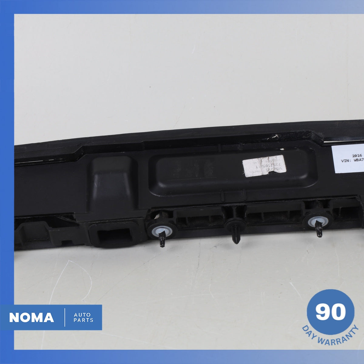 BMW G12 740i Trunk Boot License Plate Light w/ Handle 7357105 OEM - photo 10