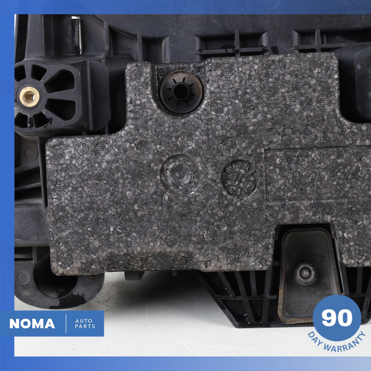 09-16 Audi 8PA 8P1 8UB 8UG A3 Q3 Battery Holder Tray Cover Panel 1K0915333H OEM - photo 12