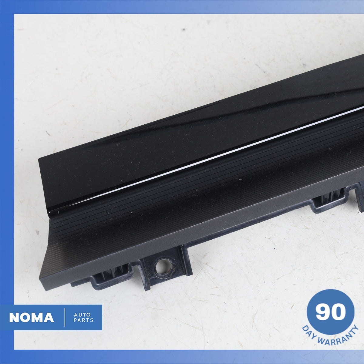 2020 LR Range Rover Evoque L551 Right Dashboard Cover Panel Trim Molding OEM - photo 4