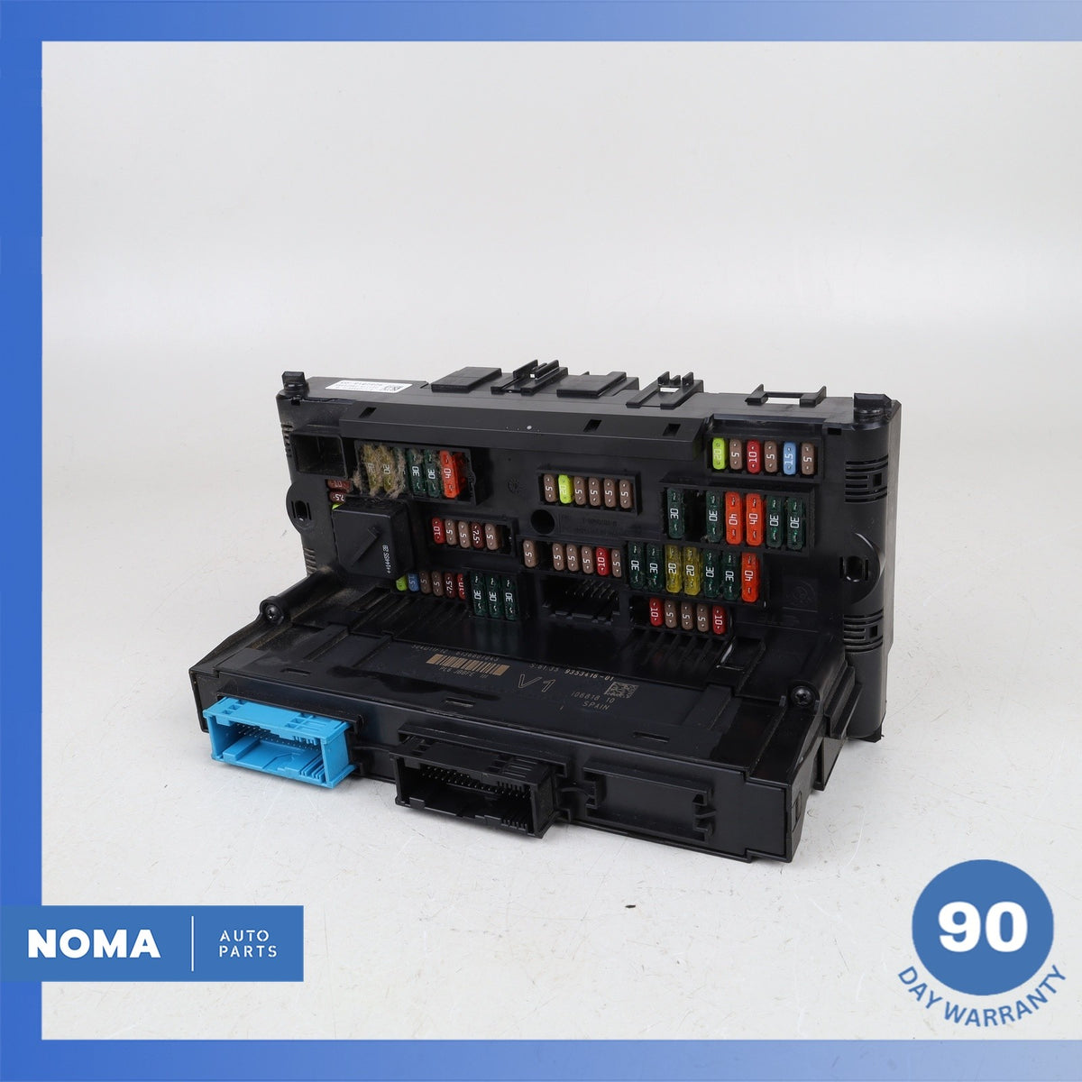 BMW F10 550i Front Terminal Junction Relay Fuse Box 61149252815 OEM - photo 1