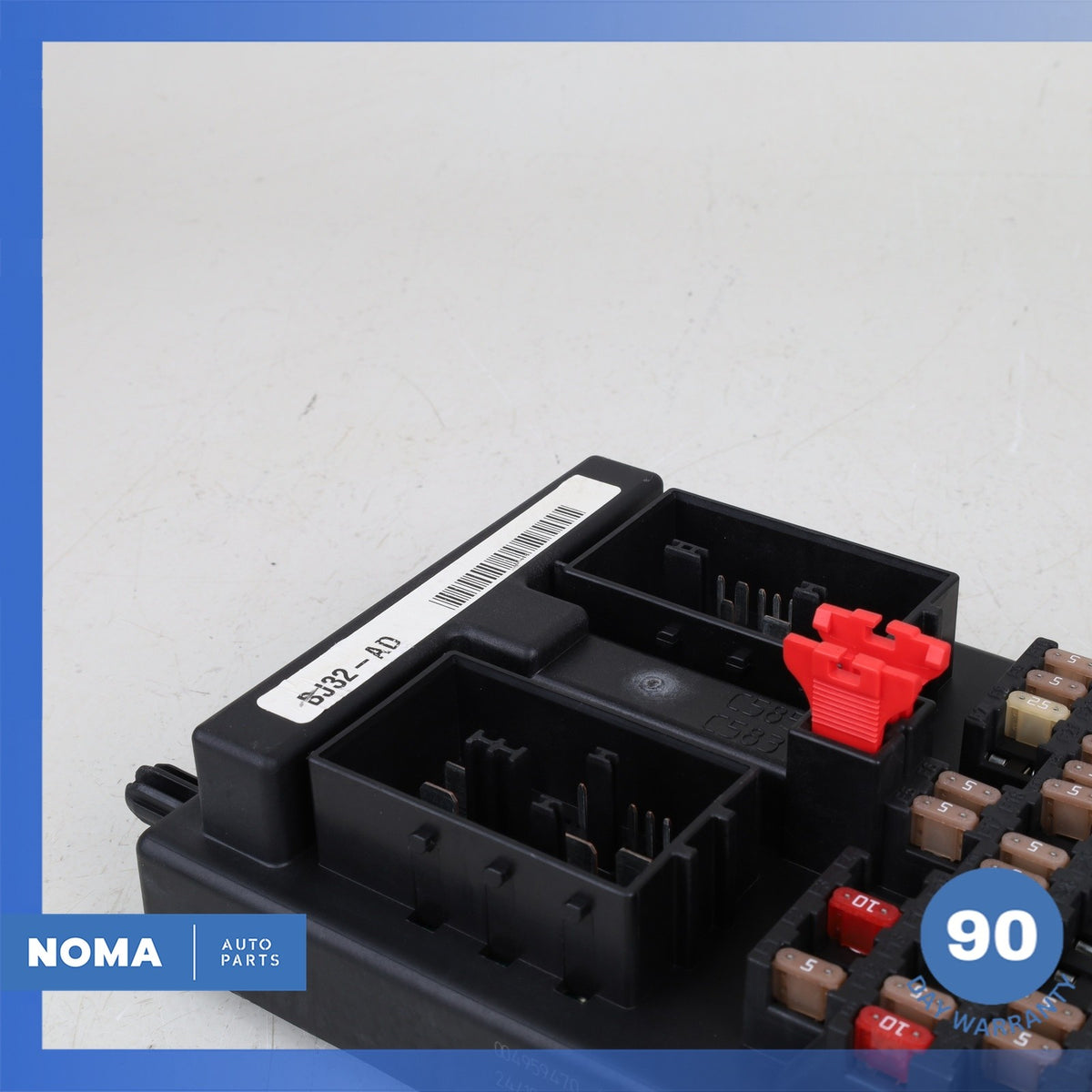 12-13 LR Range Rover Evoque L538 Body Control Module Fuse Relay Box OEM - photo 5