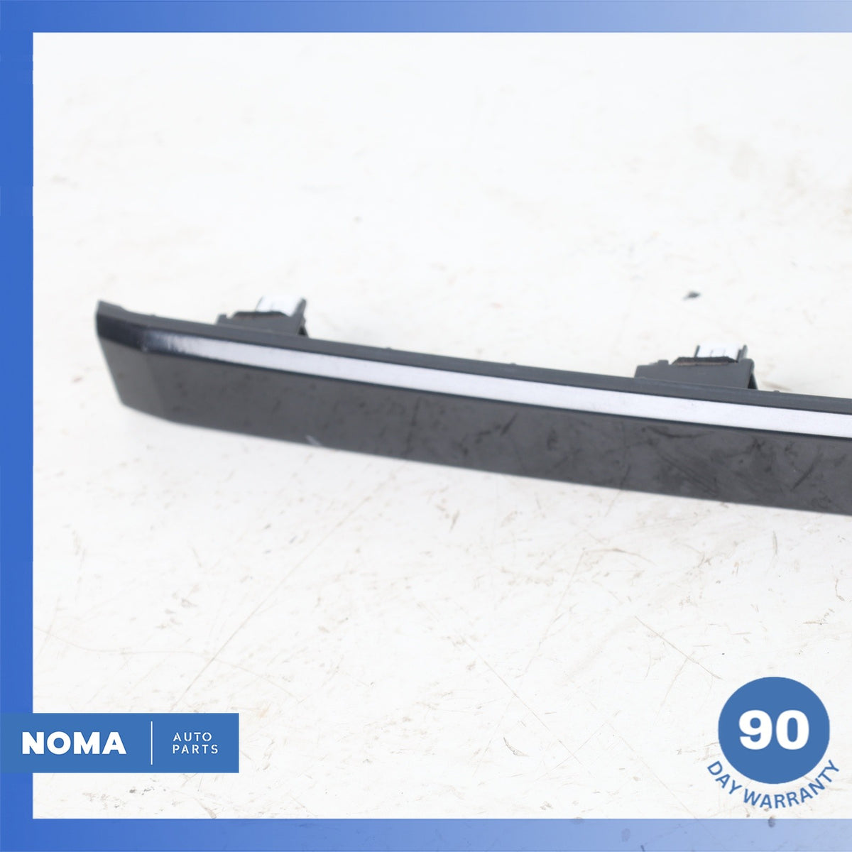 12-15 Range Rover Evoque L538 Rear Trunk Bezel License Plate Light Lamp Trim OEM - photo 7