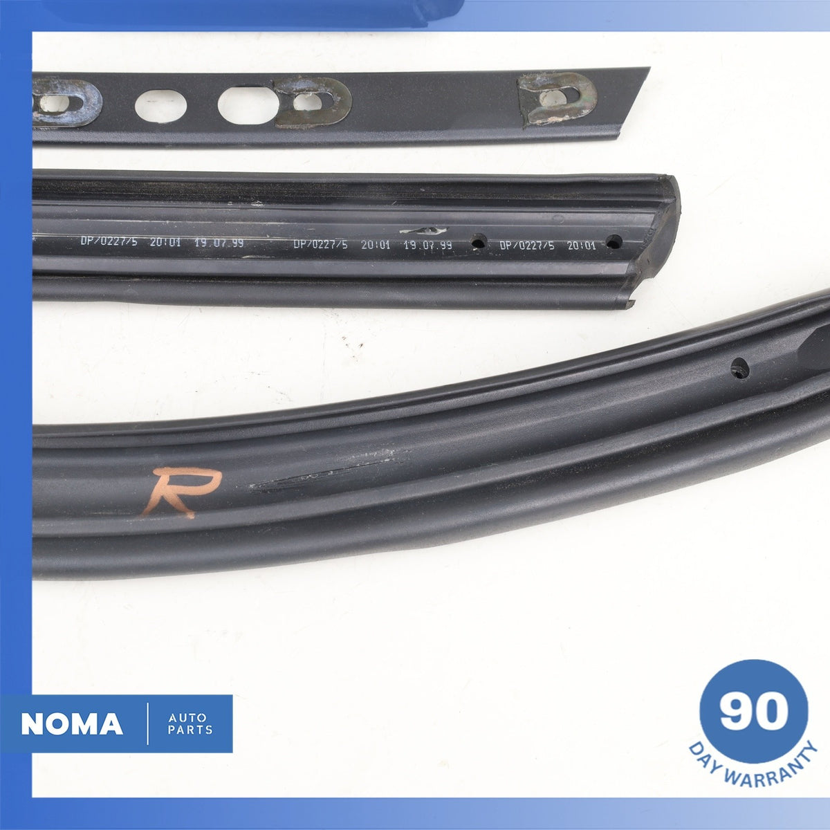 96-02 BMW E36 Z3 Convertible Top Roof Right Side Molding Rubber Seal Set OEM - photo 9