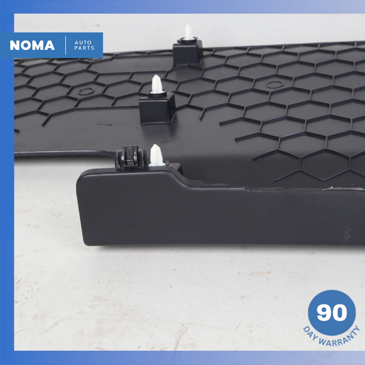 12-19 LR Range Rover Evoque L538 Trunk Boot Tailgate Lid Panel Trim Black OEM - photo 9