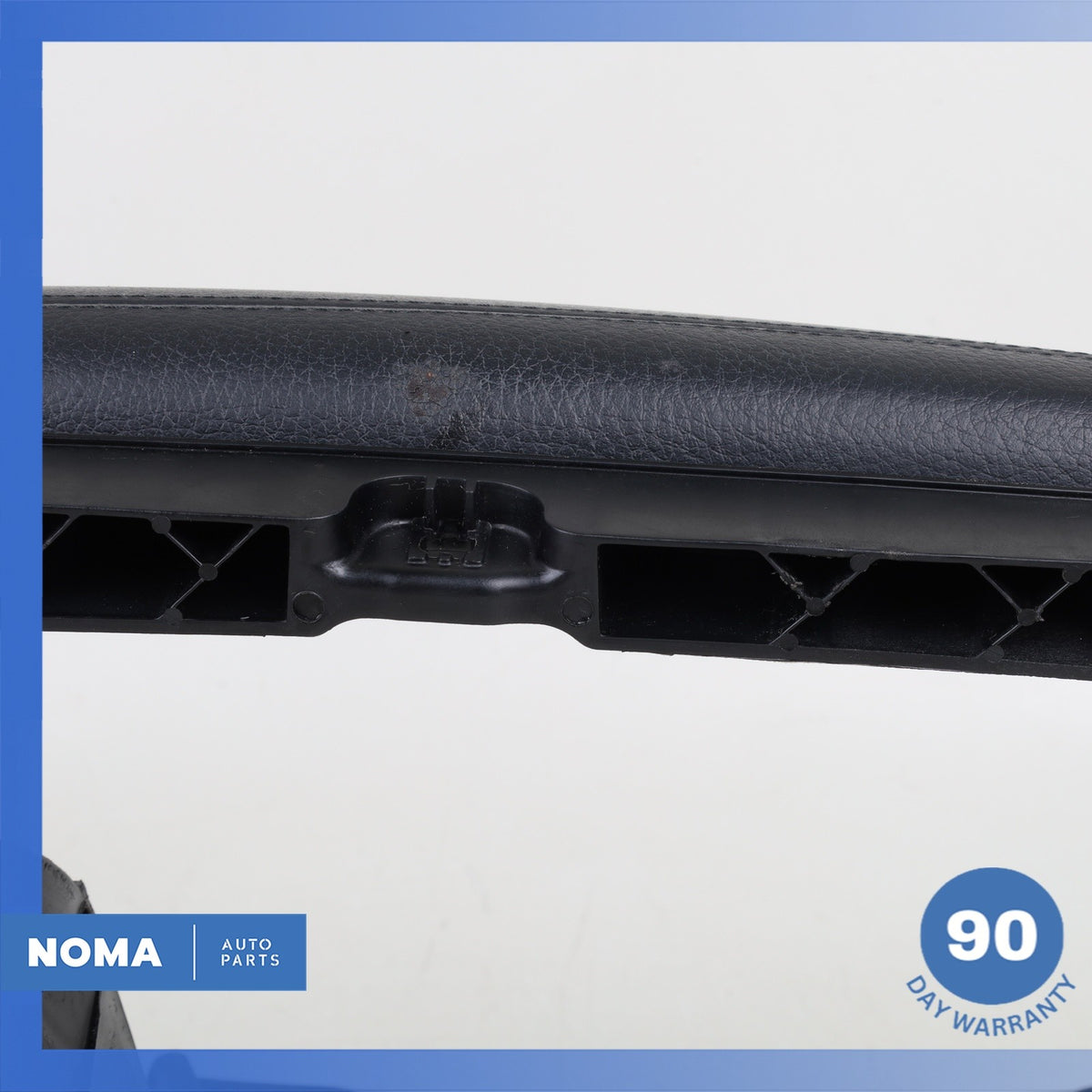BMW F10 528i 535i 550i Front Center Console Arm Rest Lid Black 51169216865 OEM - photo 13