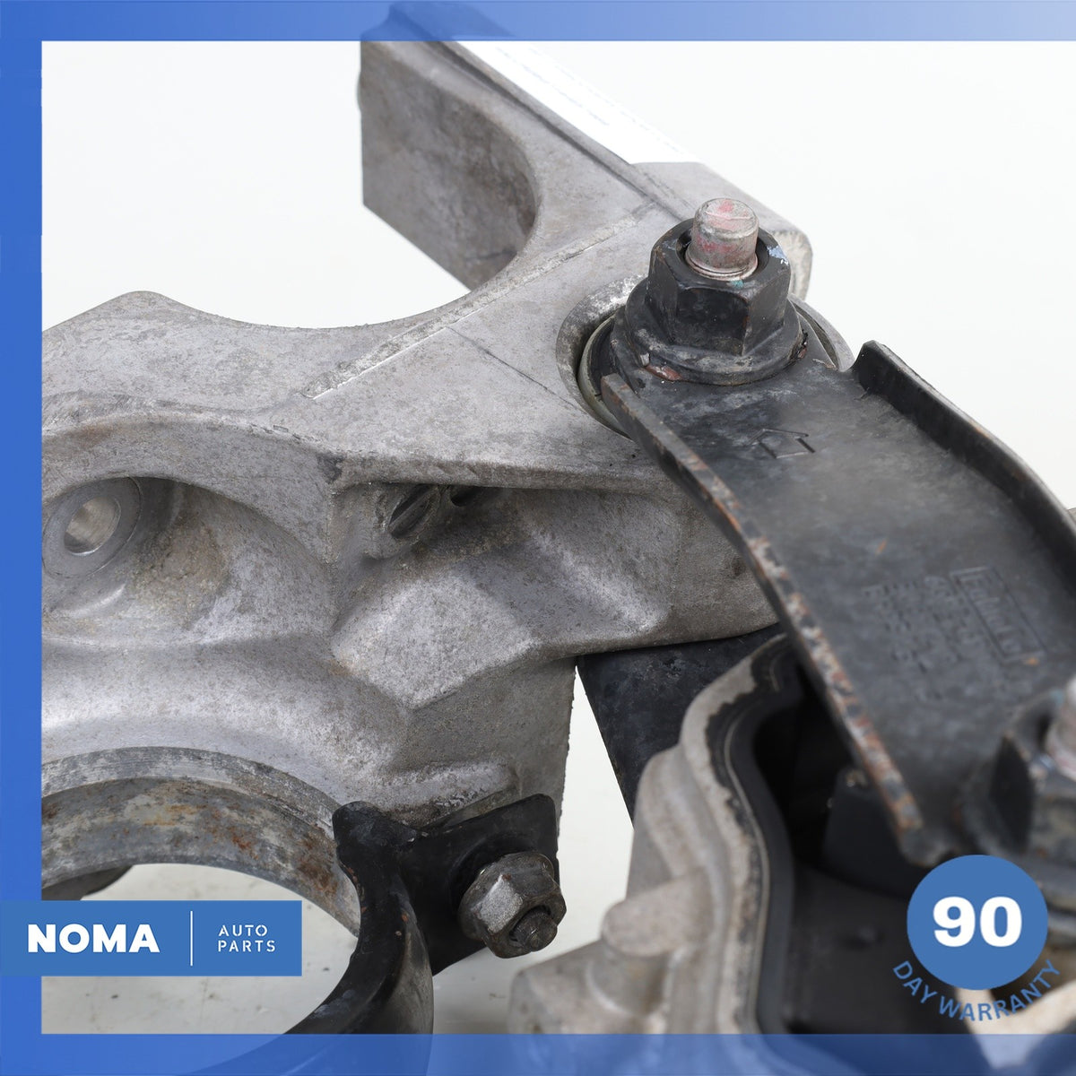13-17 Discovery Sport L550 L538 Engine Motor Support Mount w/ Bracket OEM - photo 4