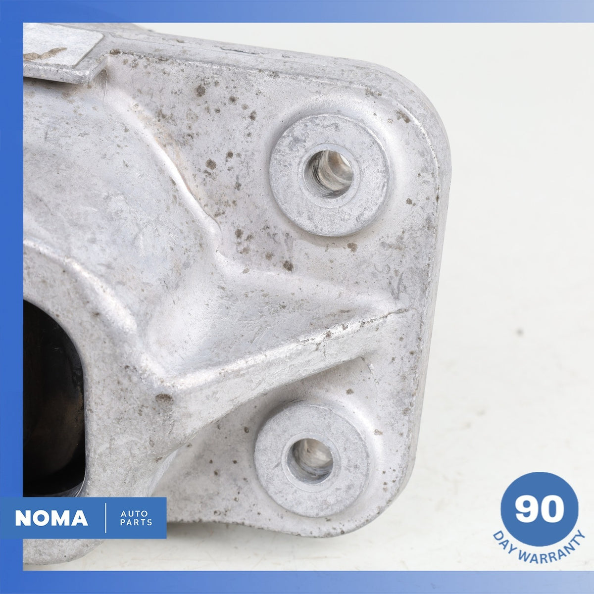 2015 Land Rover Range Rover L405 Right or Left Engine Motor Mount Bracket OEM - photo 2