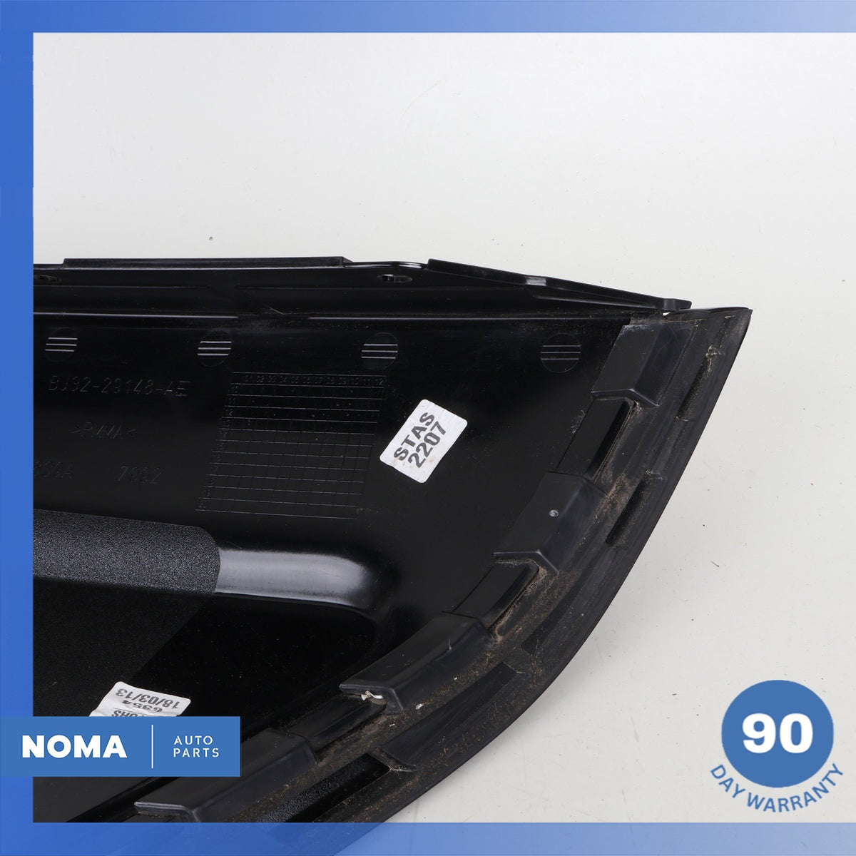 12-13 LR Range Rover Evoque L538 Rear Right Side Exterior D-Pillar Molding OEM - photo 6