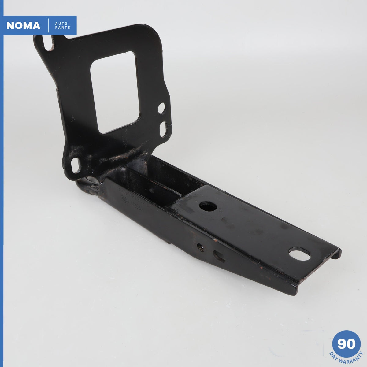 12-19 Range Rover Evoque L538 Rear Body Towing Eye Bracket BJ3217F794AC OEM - photo 7