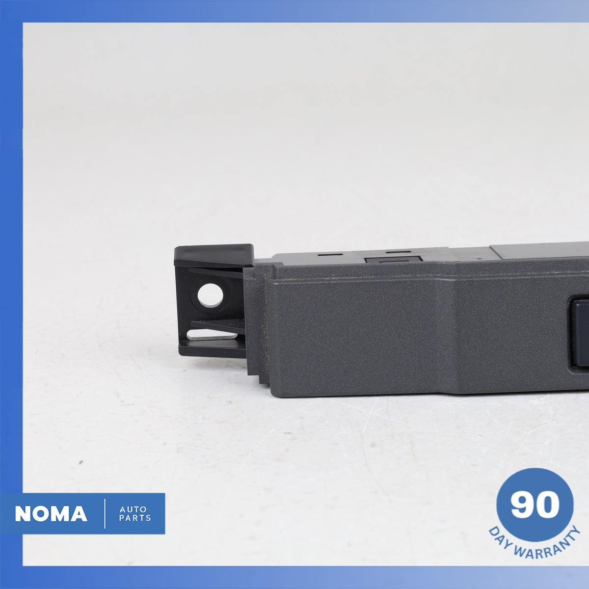 06-09 LR Range Rover Sport L320 Dashboard Hazard Lock Control Switch OEM - photo 3