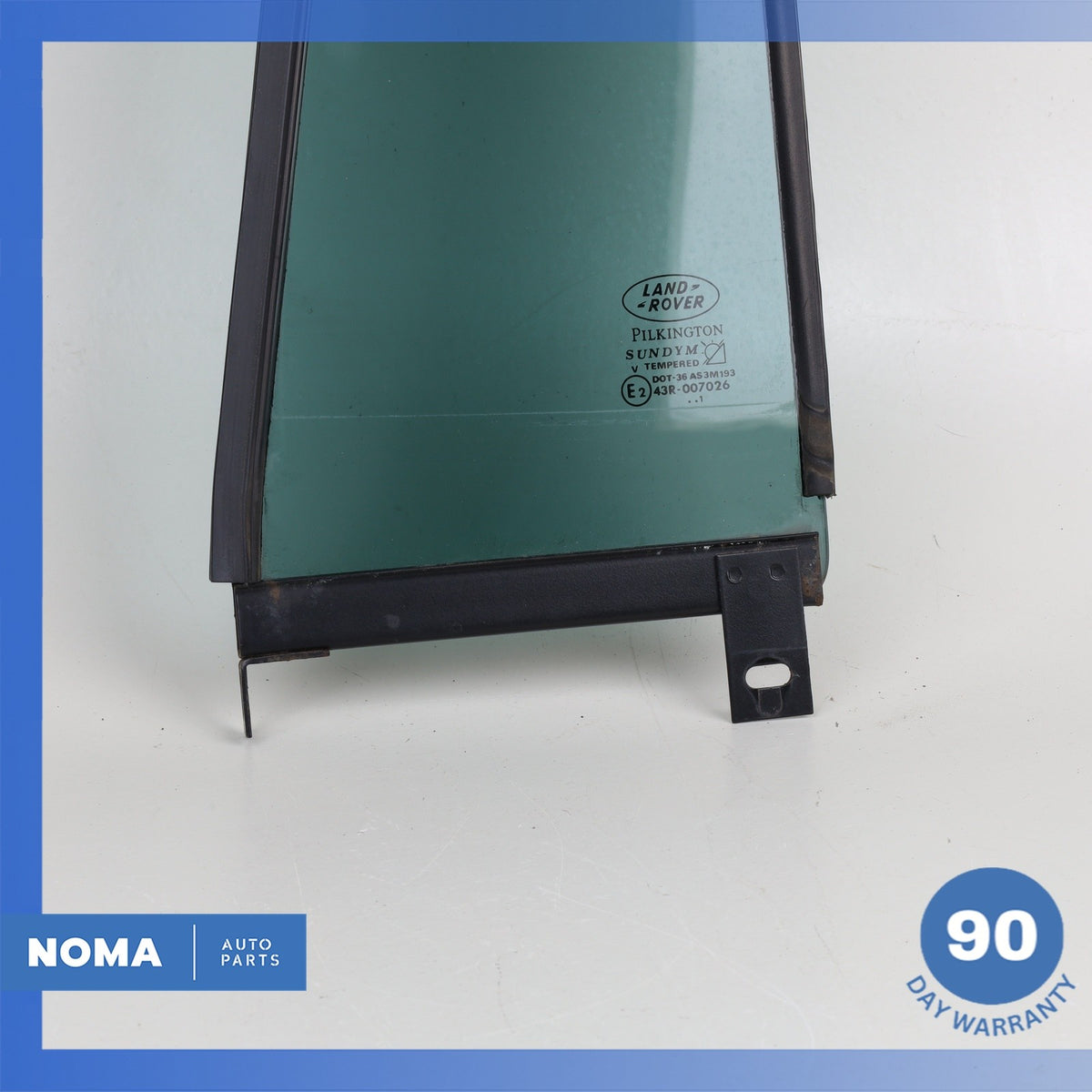 Land Rover L318 Discovery 2 Rear Right Quarter Window Glass CVB102650 OEM - photo 4