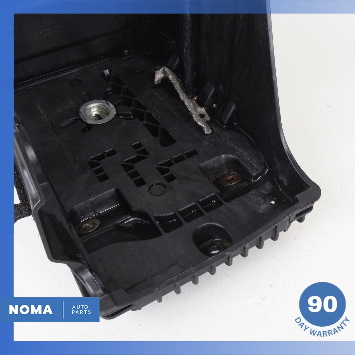 LR Range Rover Evoque L538 Battery Holder Tray Cover Panel BJ3202214A OEM - photo 2