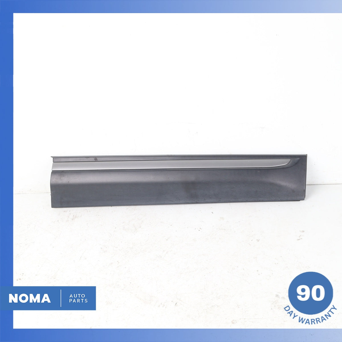 12-19 Range Rover Evoque L538 4DR Front Right Door Lower Molding OEM - photo 1