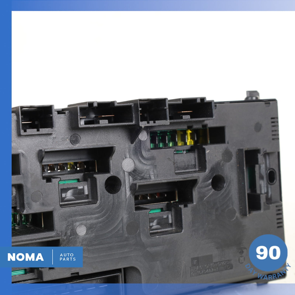 2013 BMW F10 550i Front Relay Fuse Box 61149252815 OEM - photo 10