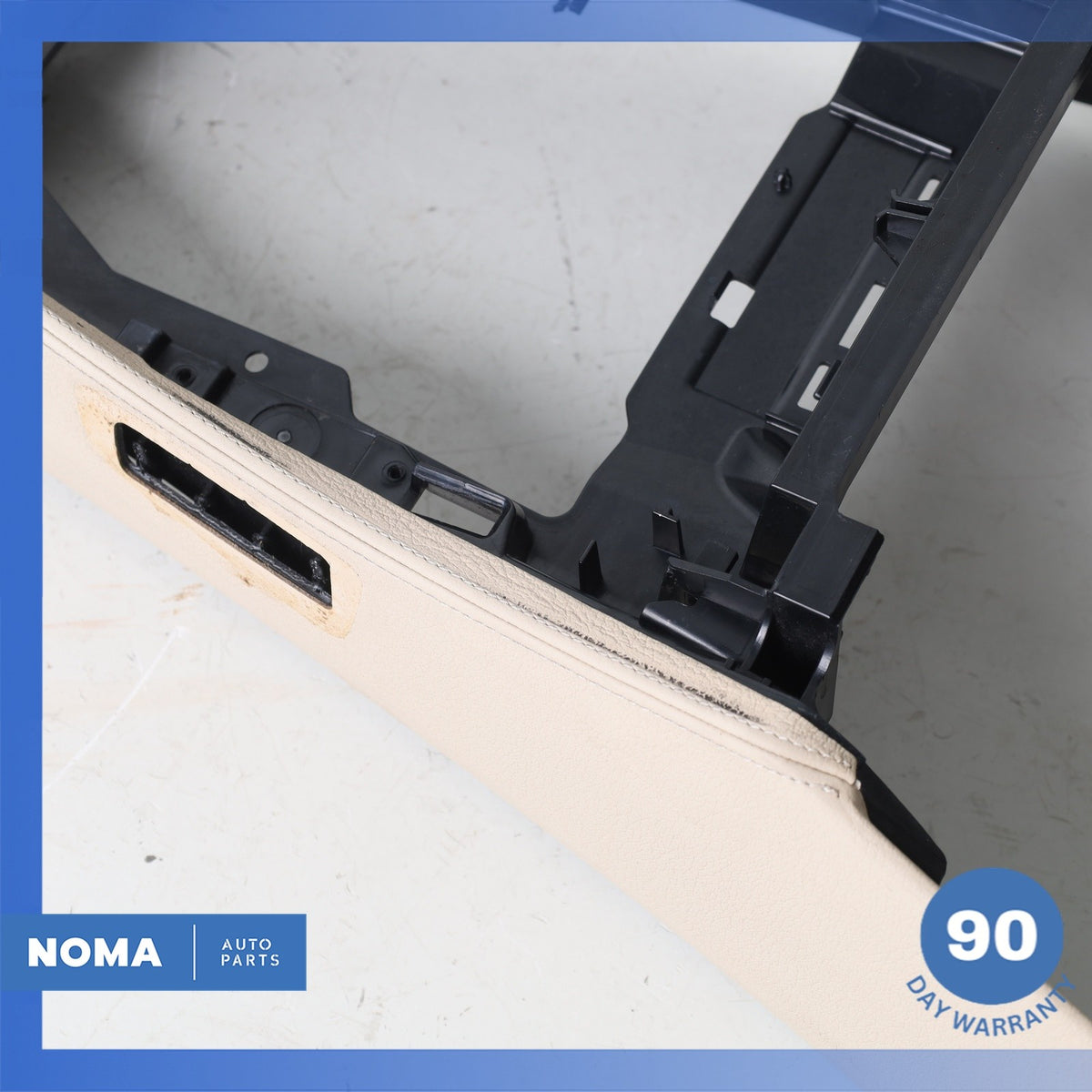 09-16 BMW E89 Z4 Center Console Trim Cover Panel w/ Armrest Beige OEM - photo 7