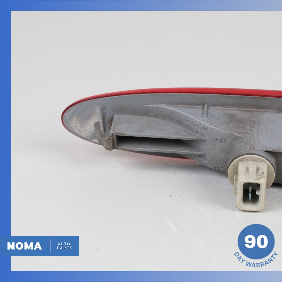Jaguar X100 XKR XK8 Rear Right or Left Side Marker Light Lamp Red Set OEM - photo 14