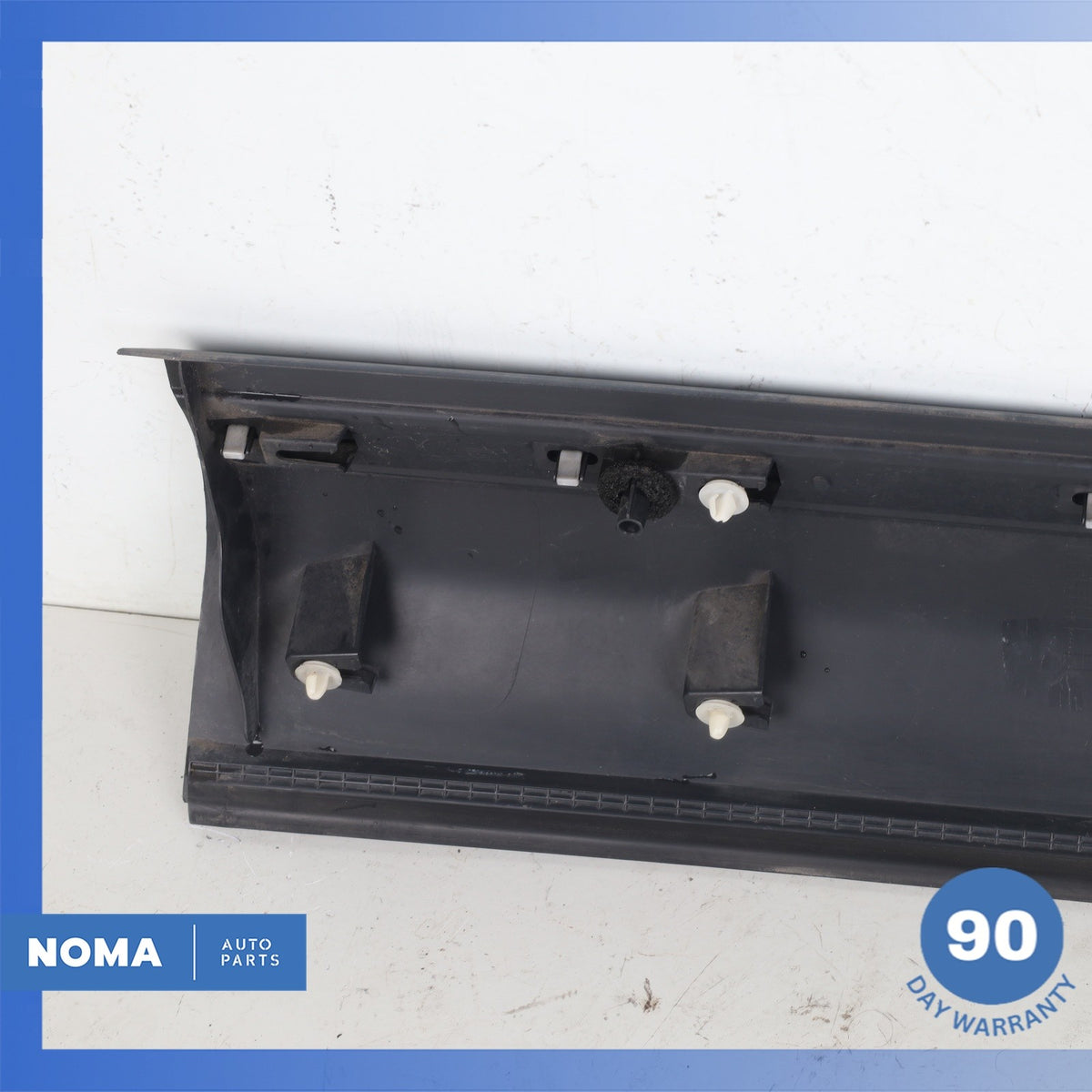 12-19 Range Rover Evoque L538 4DR Front Left Door Lower Molding LR045548 OEM - photo 9