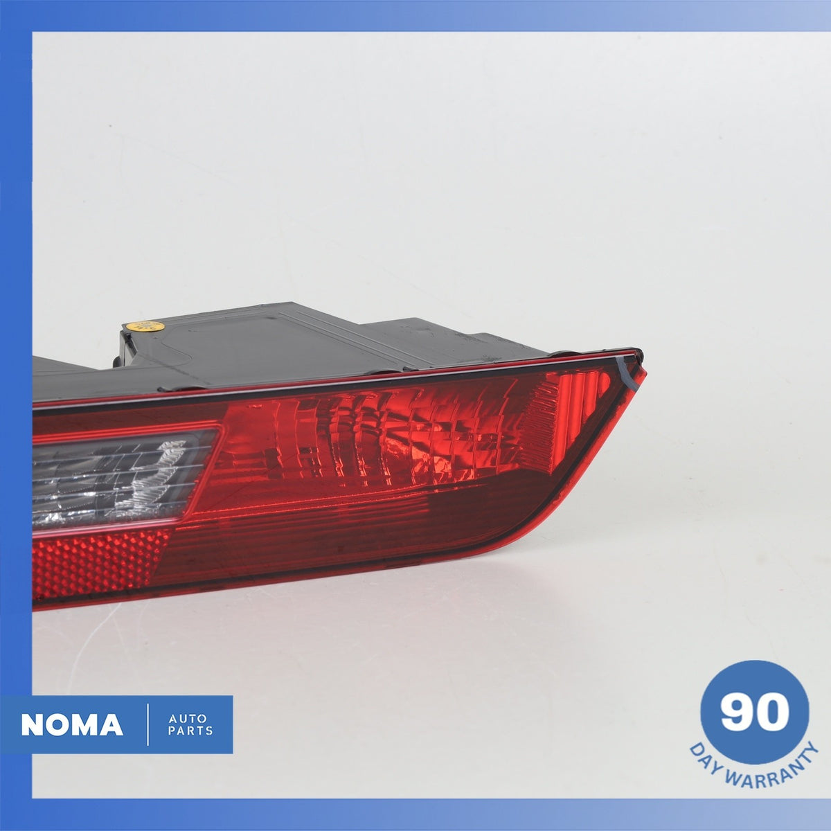15-18 Audi 8U Q3 Rear Left Side Lower Bumper Reflector Light Lamp 8U0945095C OEM - photo 3