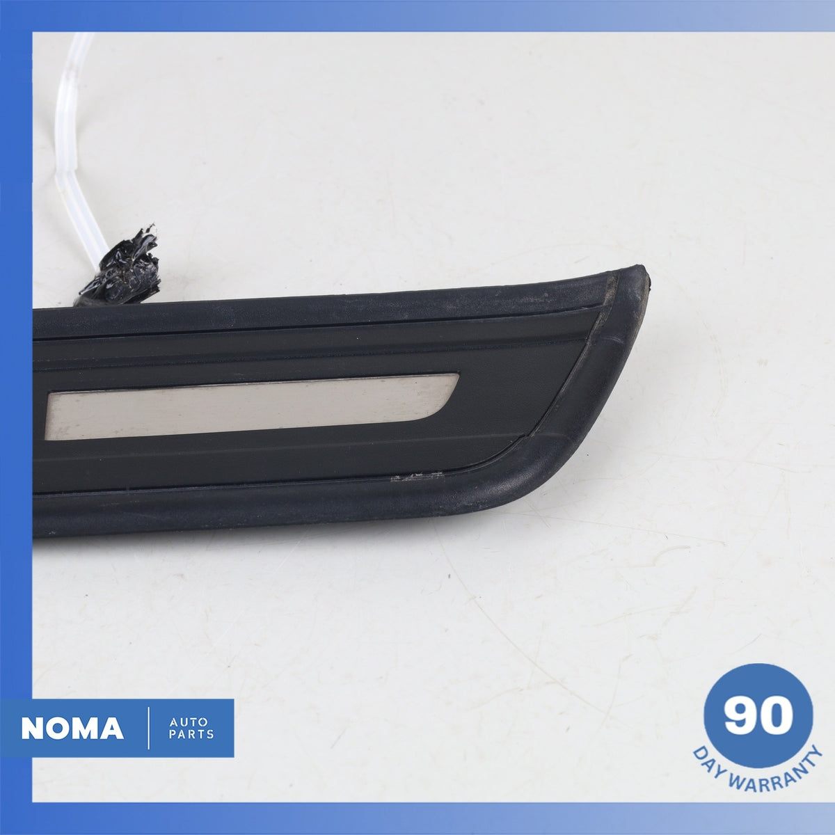 BMW F07 535i 550i GT Rear Right Entry Sill Scuff Plate Panel 51477193476 OEM - photo 2