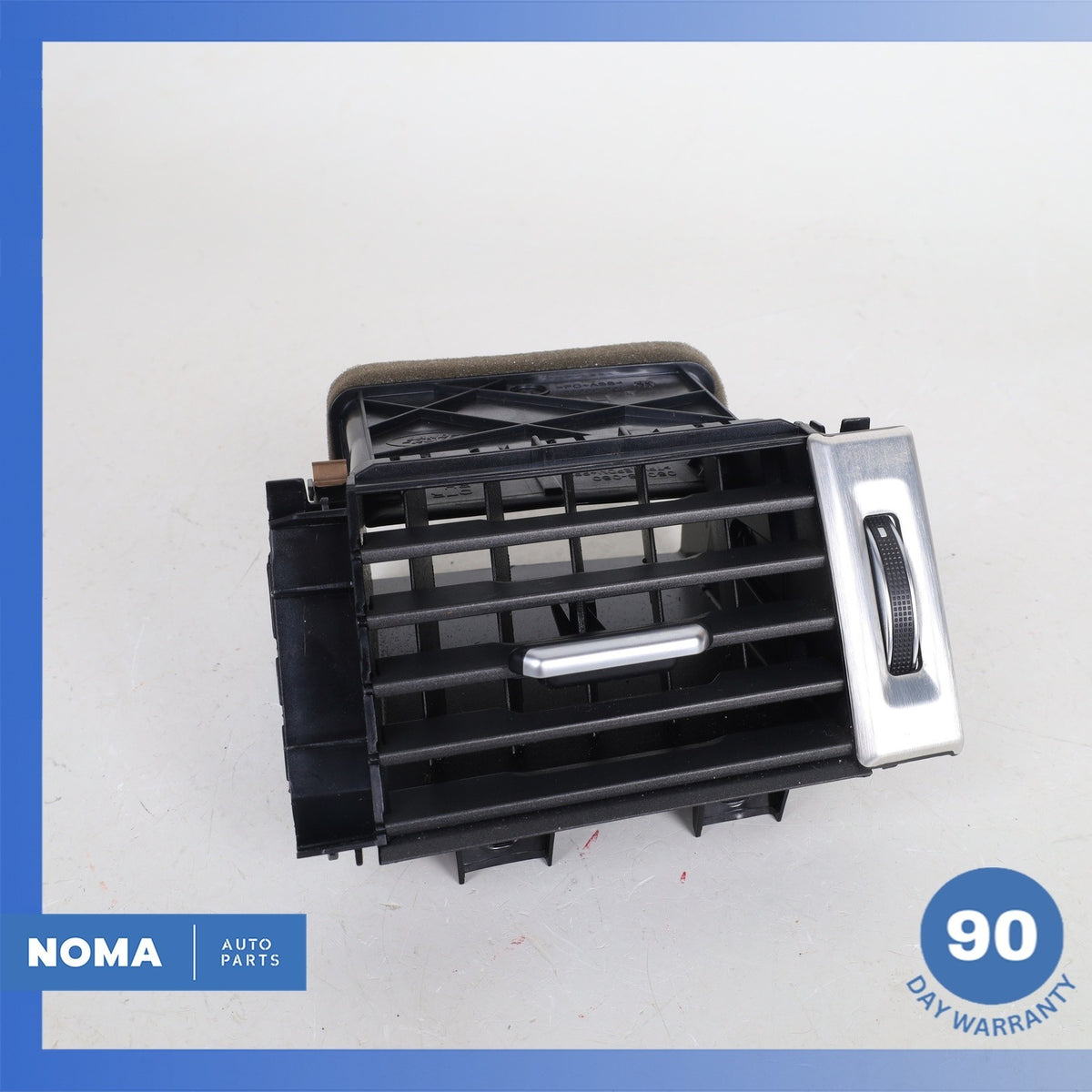 12-19 LR Range Rover Evoque L538 Front Right Dash Dashboard AC А/C Air Vent OEM - photo 1