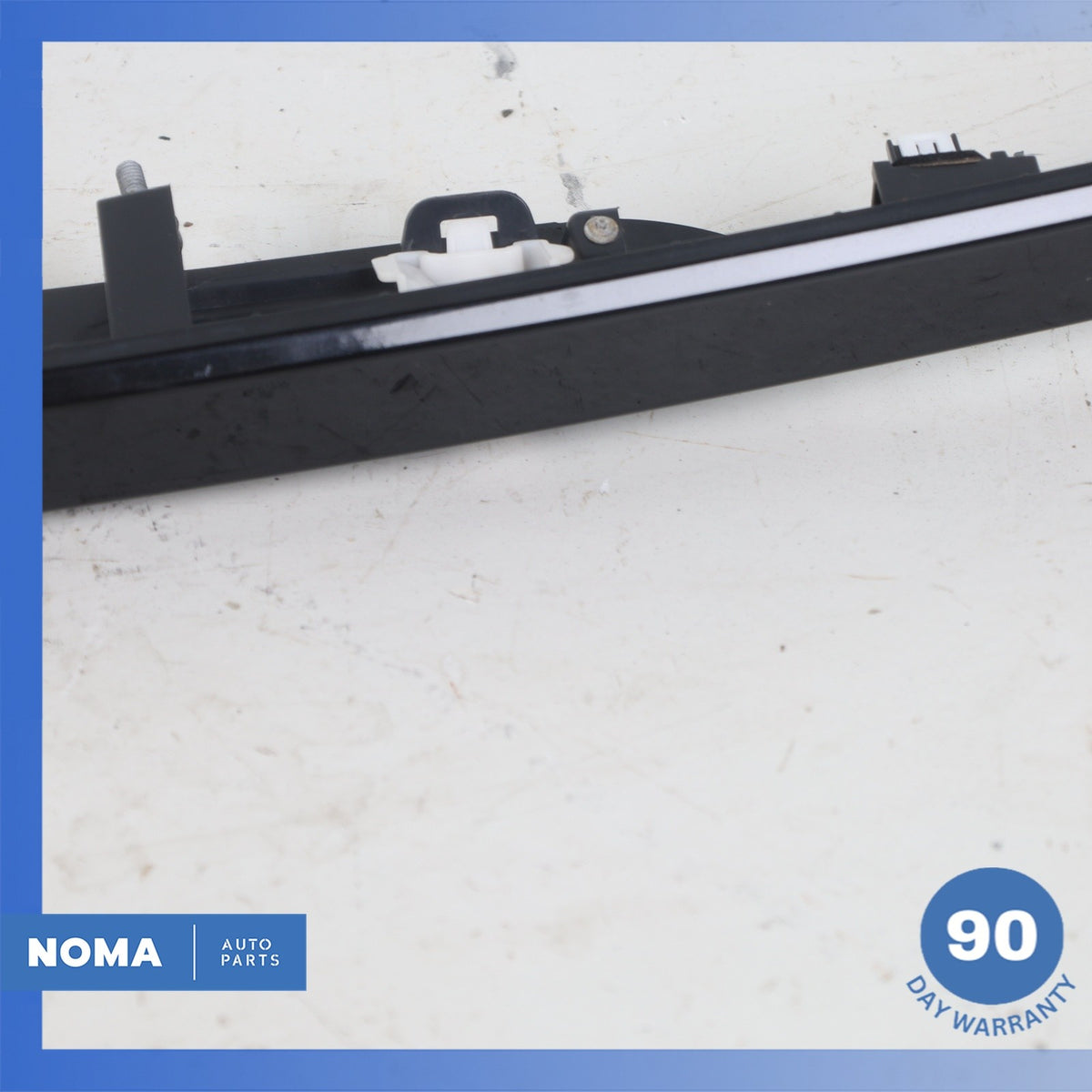 12-15 Range Rover Evoque L538 Rear Trunk Bezel License Plate Light Lamp Trim OEM - photo 3