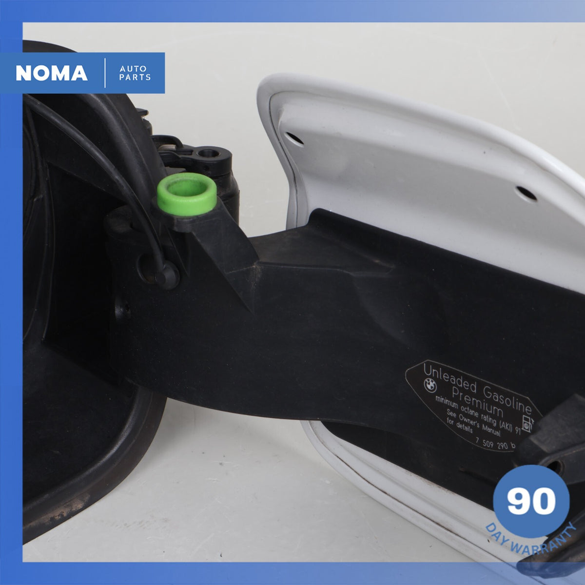 09-16 BMW E89 Z4 Fuel Tank Filler Door Lid Cover w/ Housing 51177191267 OEM - photo 3