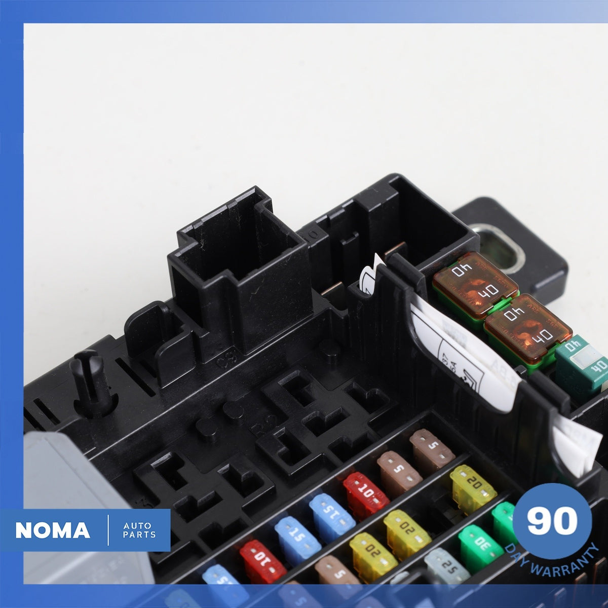 2021 LR Range Rover Evoque L551 Front Fuse Relay Box Module M8D214A073BA OEM 58k - photo 3
