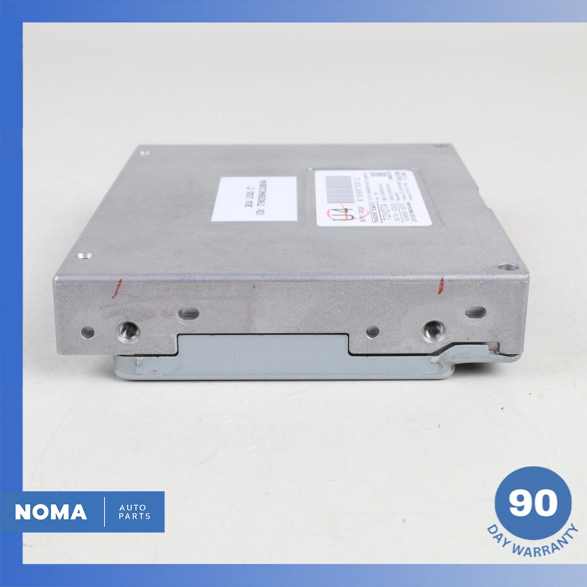 Lexus ZWA10 CT200h Telematics Control Module 86741-33020 OEM - photo 8