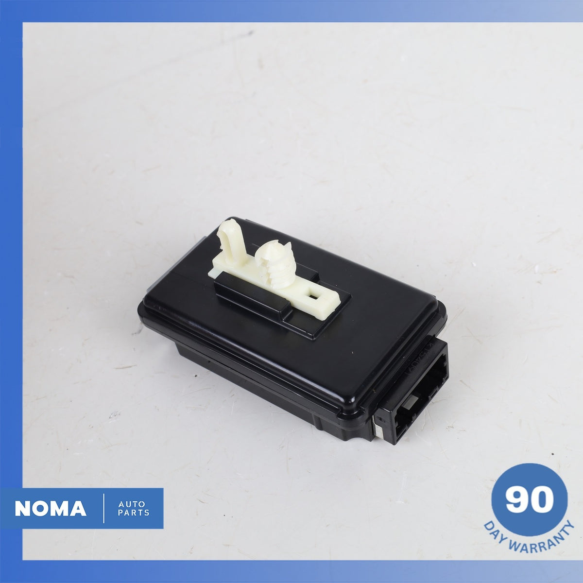16-19 Jaguar X351 XJL XJ USB Repeater Socket Control Module FW9319010AB OEM - photo 4