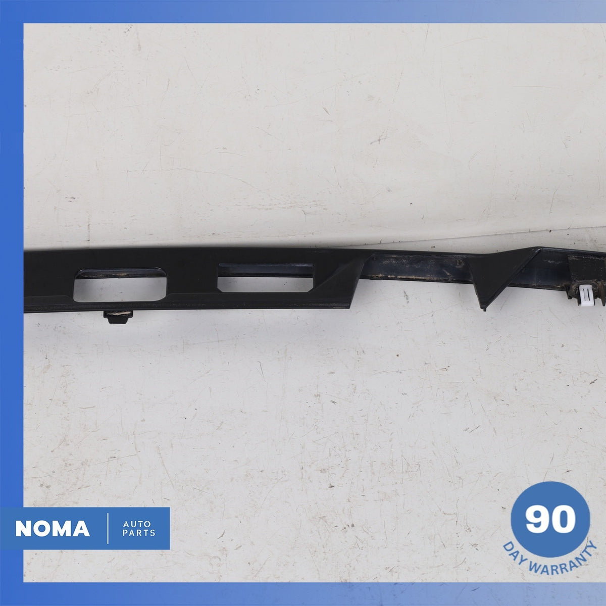 14-22 Range Rover Sport L494 Trunk Bezel License Plate Molding DK6240406DA OEM - photo 9