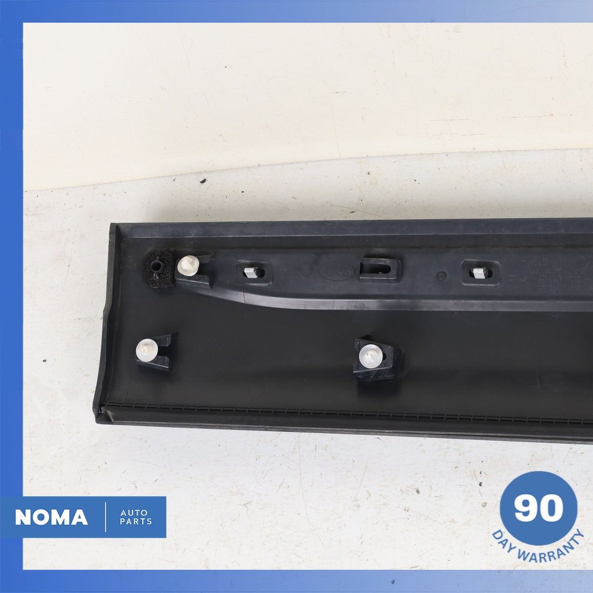 12-19 Range Rover Evoque L538 4DR Front Right Door Lower Molding OEM - photo 8
