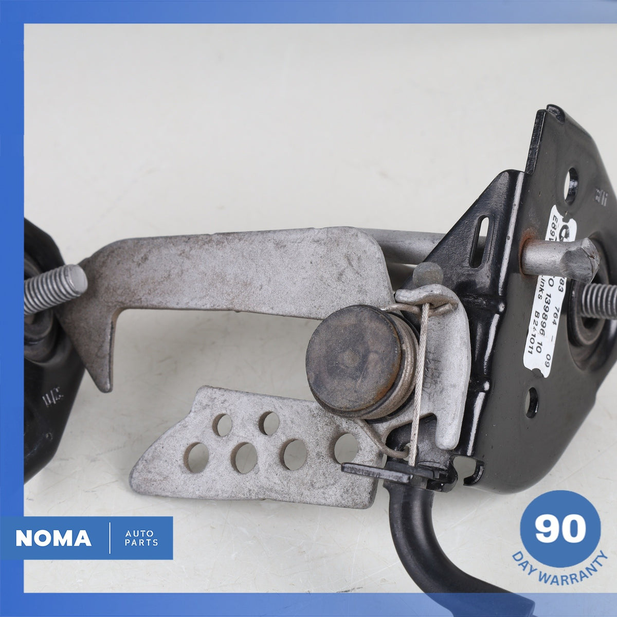 09-16 BMW E89 Z4 Right & Left Hood Bonnet Lid Lock w/ Cable OEM - photo 12