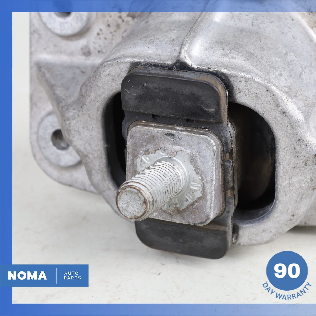 2015 Land Rover Range Rover L405 Right or Left Engine Motor Mount Bracket OEM - photo 4