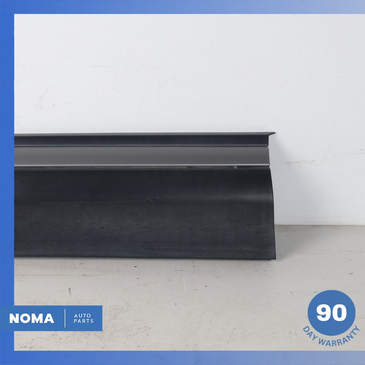12-19 Range Rover Evoque L538 4DR Front Left Door Lower Molding BJ3221065BJ OEM - photo 2