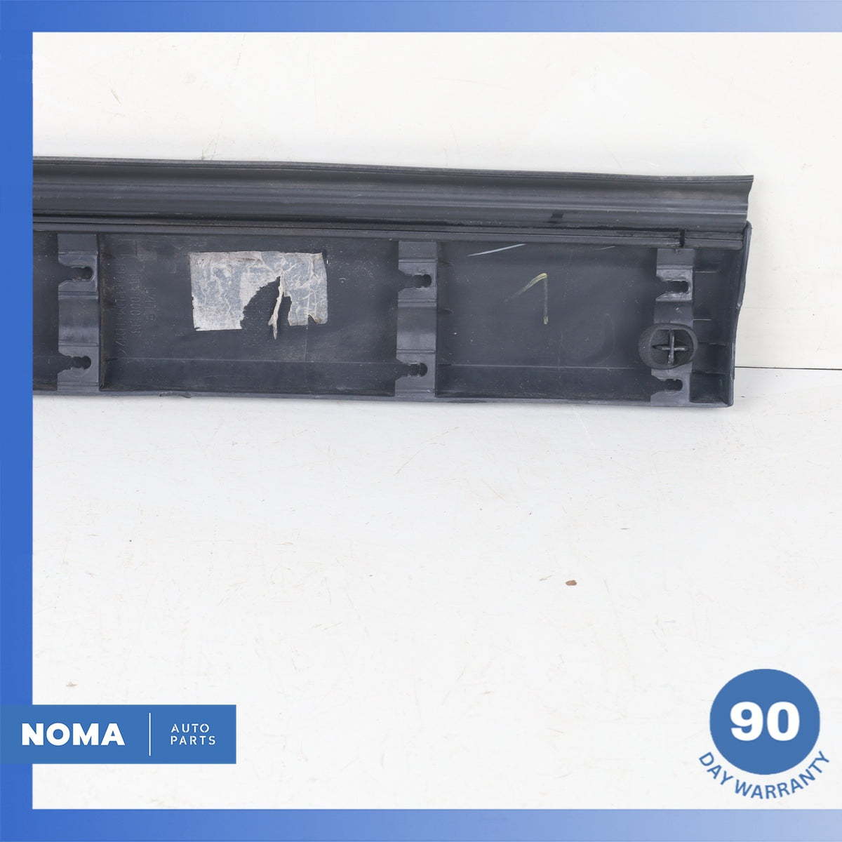 05-16 Land Rover L319 LR4 Front Left Driver Side Door Outside Moulding OEM - photo 6