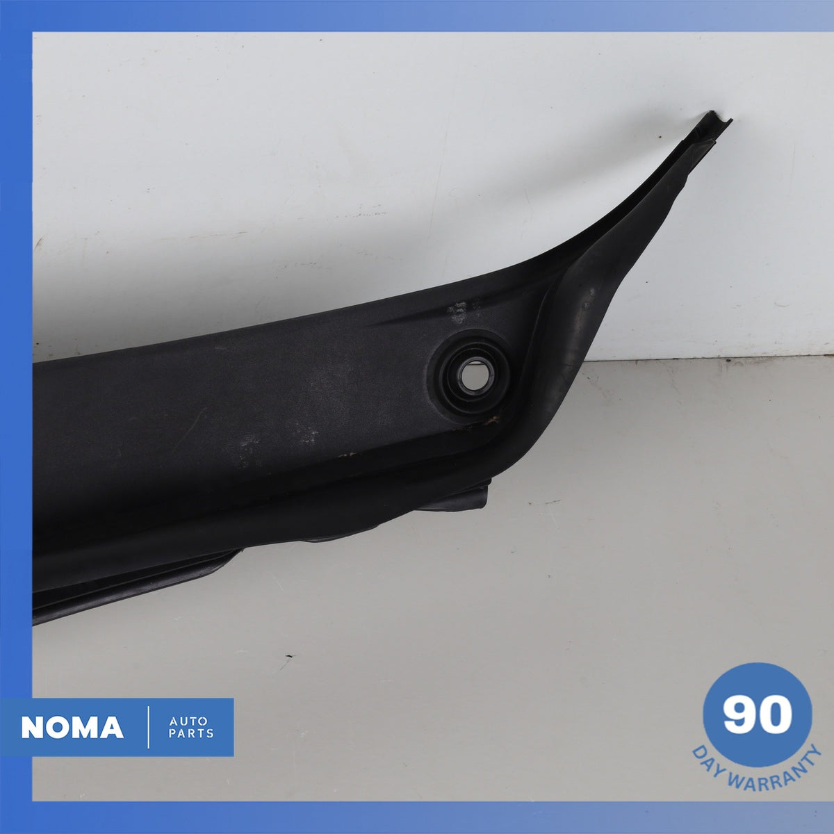 BMW F39 X2 Windshled Cowl Grille Cover Panel Trim 51717429610 OEM - photo 2