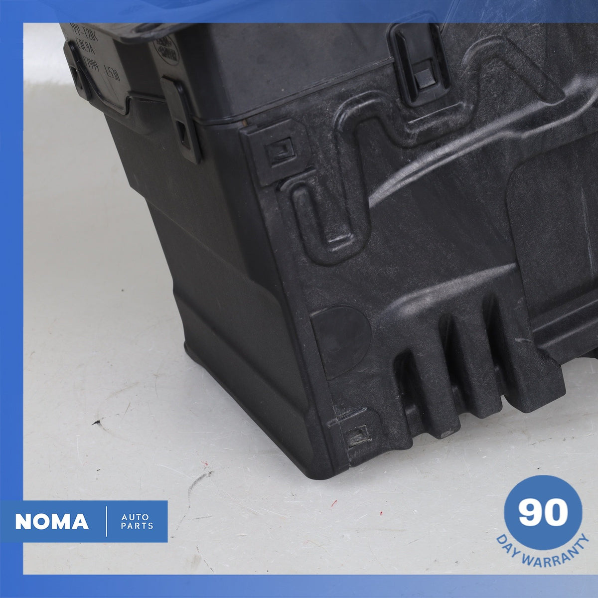 2013 LR Range Rover Evoque L538 Battery Holder Tray Cover Panel BJ3202214A OEM - photo 11
