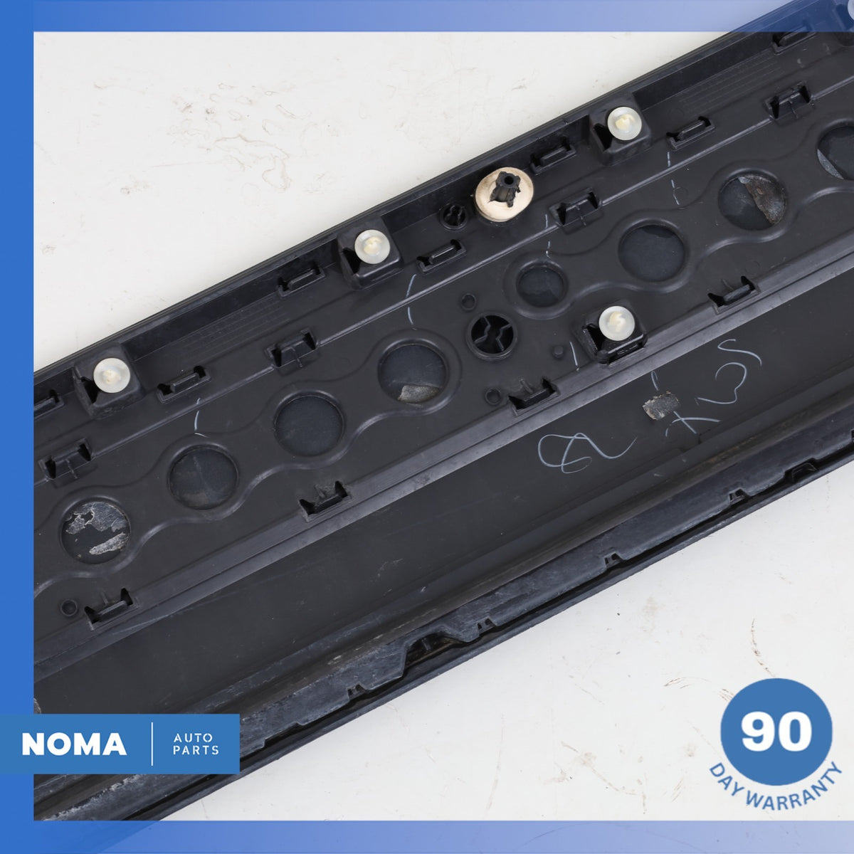 13-22 Land Rover Range Rover L405 Front Right Passenger Door Lower Molding OEM - photo 9