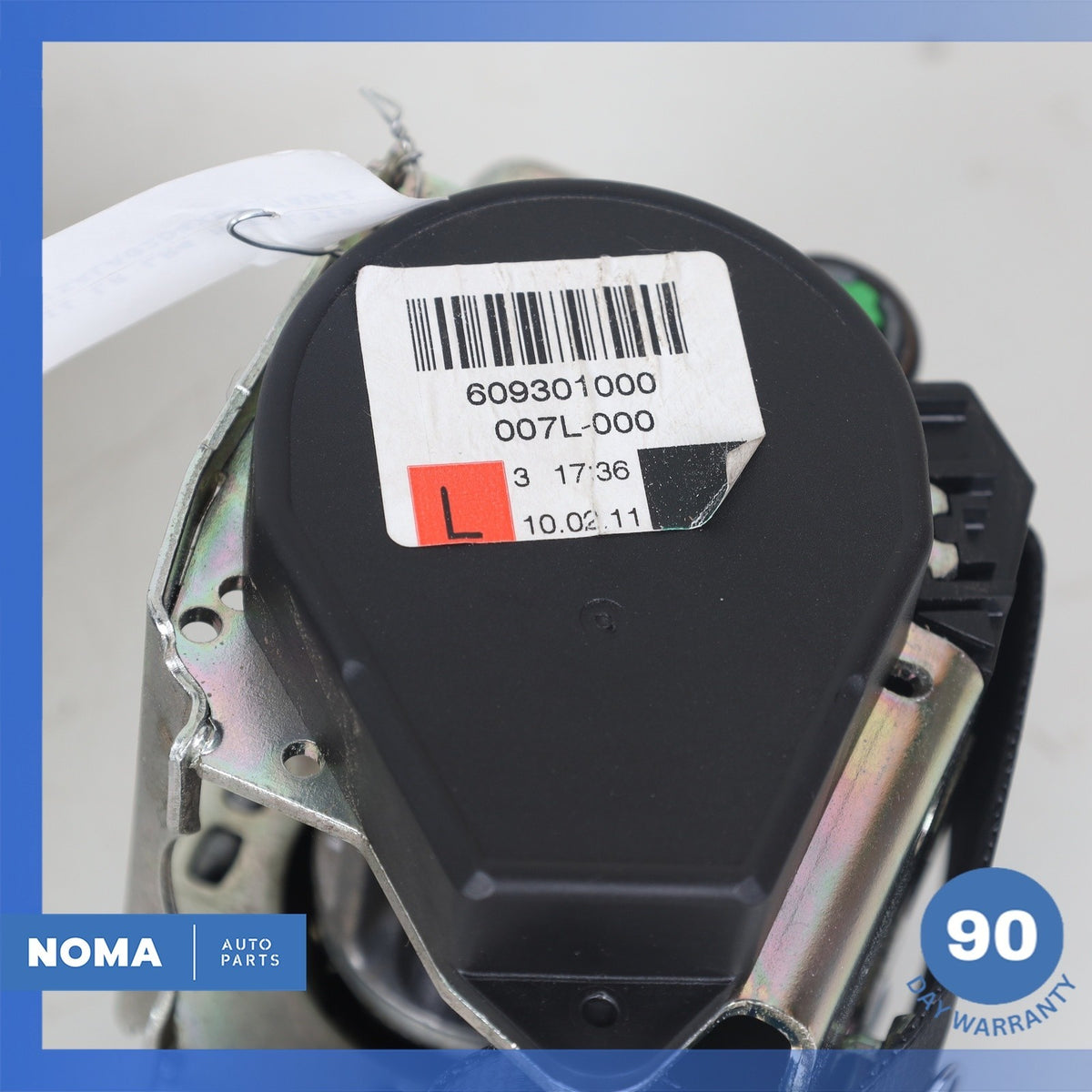 08-16 Land Rover L319 L320 LR4 Front Left & Right Seat Belt Set Black OEM - photo 2