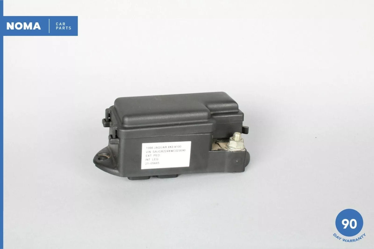 97-99 Jaguar X100 XK8 Front Relay Fuse Box LJB2800FA OEM - photo 1