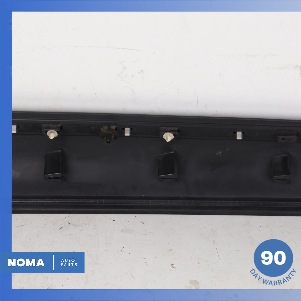 12-19 Range Rover Evoque L538 4DR Front Left Door Lower Molding BJ3221065BJ OEM - photo 8