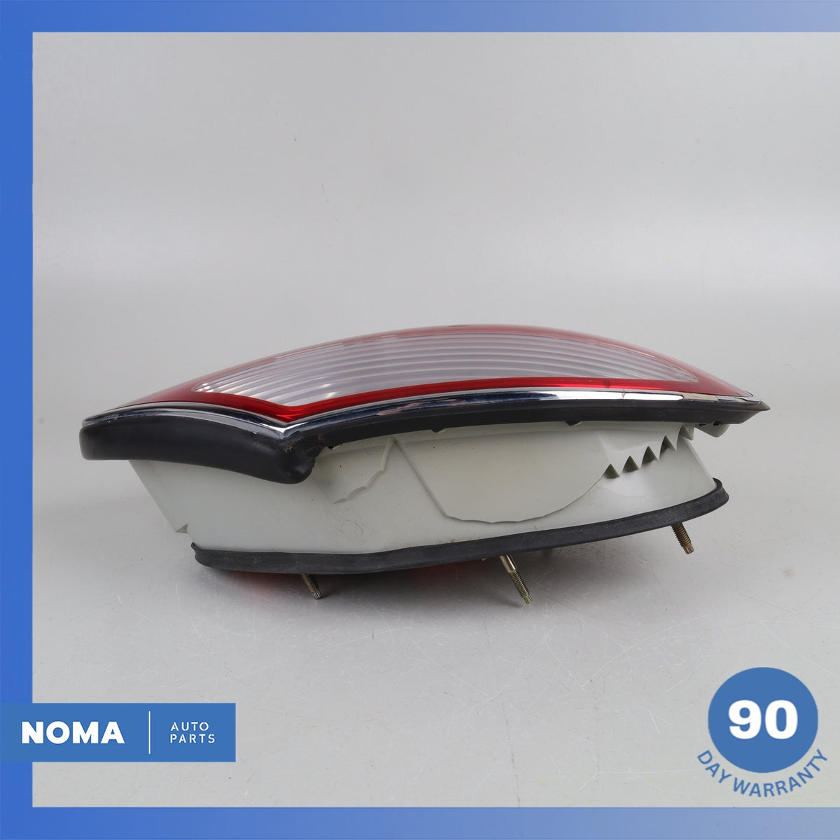 01-06 Jaguar X100 XKR Rear Left Driver Side Tail Light Lamp LJE4901AA OEM 82k - photo 17