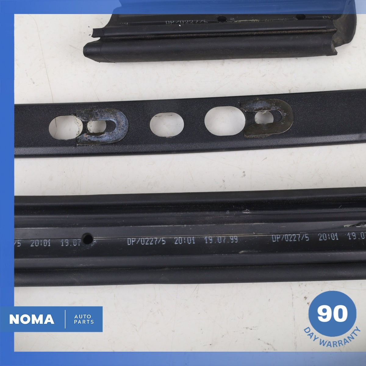 96-02 BMW E36 Z3 Convertible Top Roof Right Side Molding Rubber Seal Set OEM - photo 12