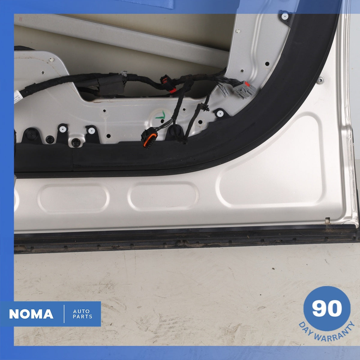 13-22 LR Range Rover L405 Front Right Passenger Side Door Panel Shell OEM - photo 16
