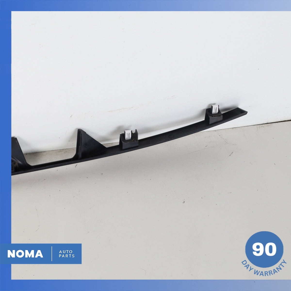 14-22 Range Rover Sport L494 Trunk Bezel License Plate Molding DK6240406DA OEM - photo 13